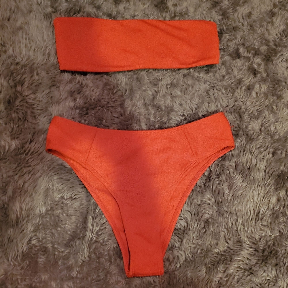 high-wasted bikini